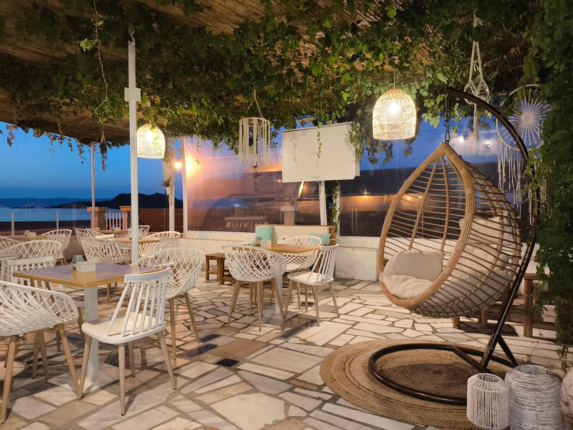 The Coast Aparthotel Anaxos Exterior foto