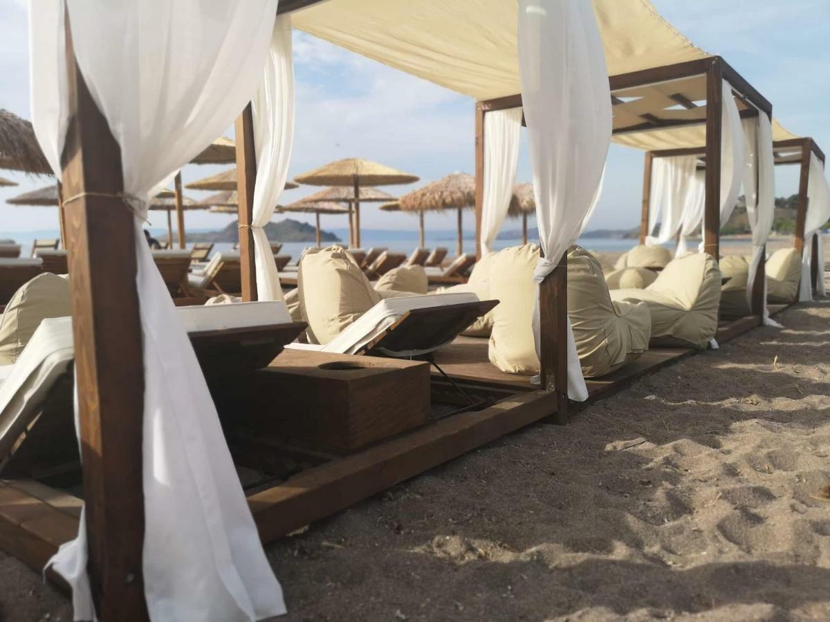 The Coast Aparthotel Anaxos Exterior foto